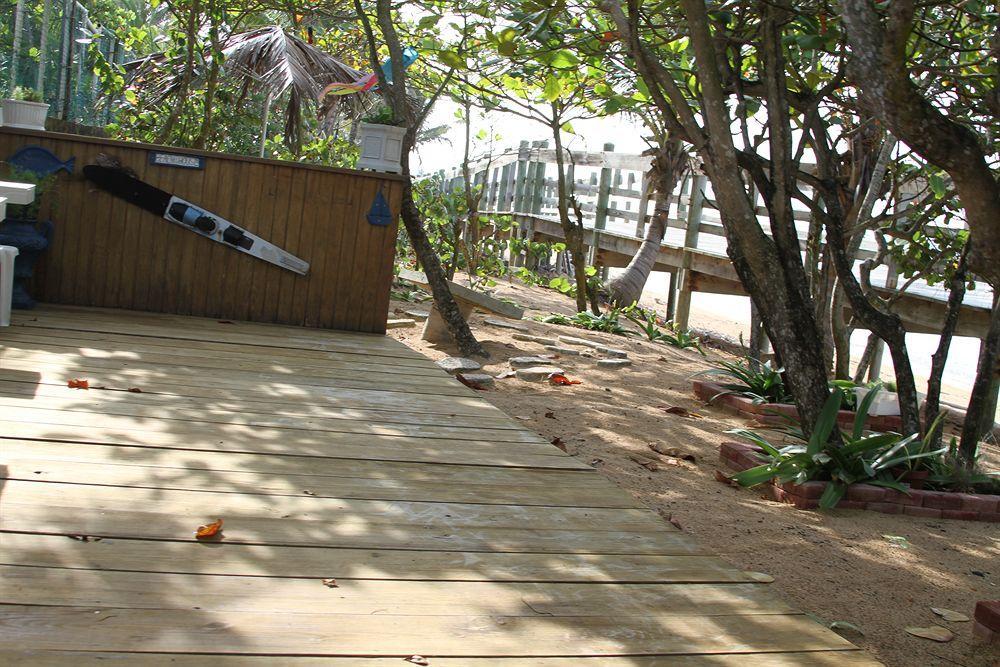 The Beach Guesthouse Pinones Exterior foto