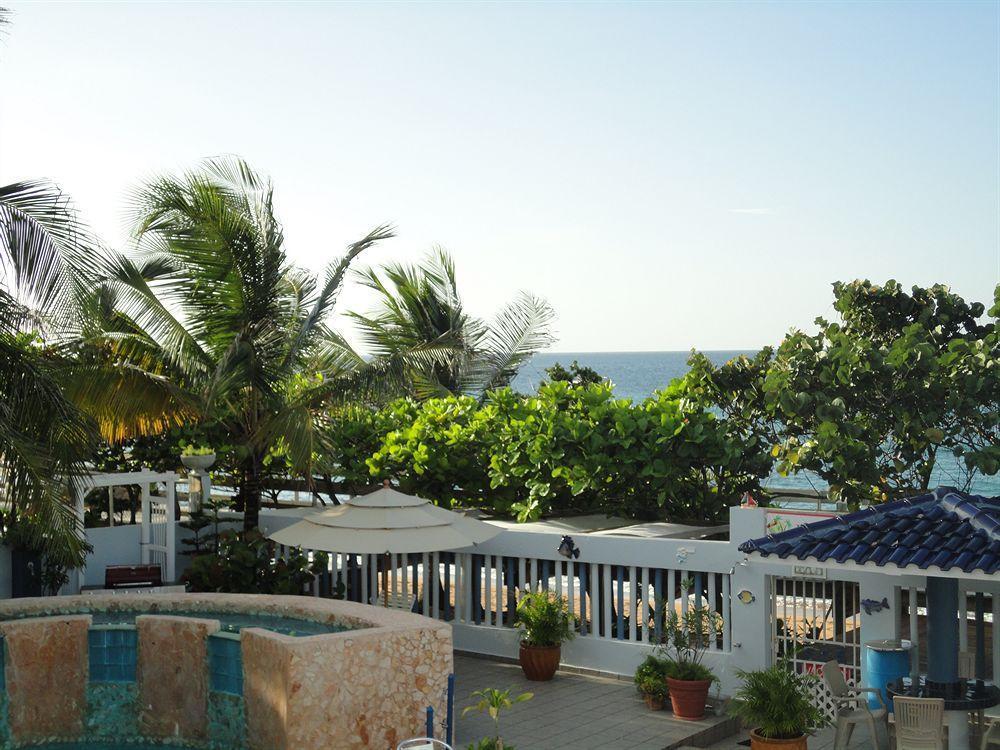 The Beach Guesthouse Pinones Exterior foto